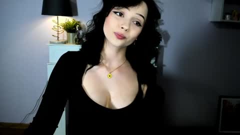 Snapshot of kitty_denise chatting on 27, 5, 2026 Denise online show from 27, 5, 2026