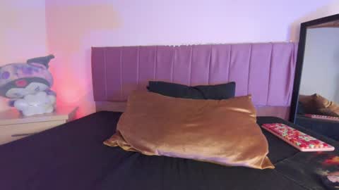 Snapshot of kitty_kryss chatting on 27, 9, 2025 kitty_kryss online show from 27, 9, 2025