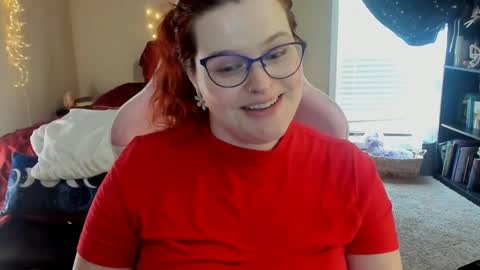 Snapshot of kitty_luxexxx chatting on 3, 12, 2024 Bella Kitty Luxe online show from 3, 12, 2024