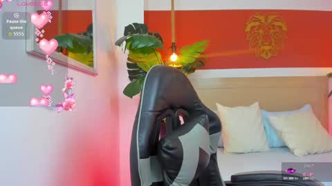 K I T T Y online show from 16, 10, 2025