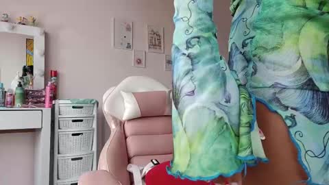 kitty_van online show from 12, 9, 2025