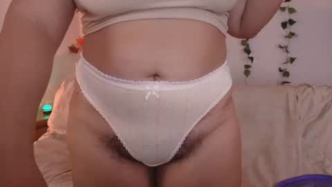 Snapshot of kittylu__ chatting on 20, 6, 2026 L FOLLOW ME ON IG kittylu online show from 20, 6, 2026
