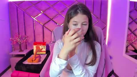 Sarah online show from 25, 6, 2026