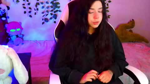 Kittyuwu  online show from 3, 10, 2025