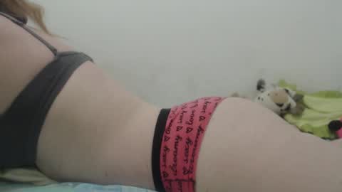 Snapshot of kittywhiteass chatting on 7, 1, 2025 kittywhiteass online show from 7, 1, 2025