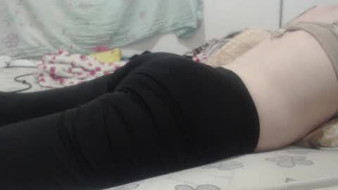 Snapshot of kittywhiteass chatting on 8, 3, 2025 kittywhiteass online show from 8, 3, 2025