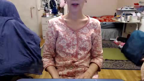Snapshot of kiuminberry chatting on 13, 1, 2025 KiuminBerry online show from 13, 1, 2025