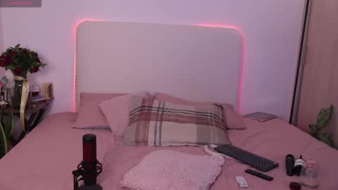 Snapshot of kiut_tiffanii chatting on 20, 2, 2026 Tiffanii online show from 20, 2, 2026