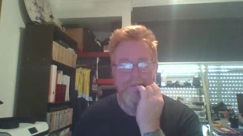 Snapshot of kiwi_boss61 chatting on 2, 1, 2025 kiwi_boss61 online show from 2, 1, 2025