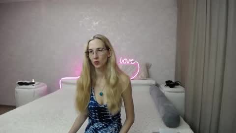 Klary online show from 2, 12, 2025