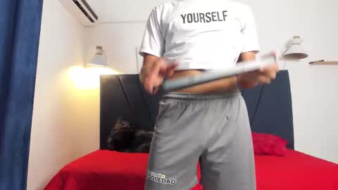 Snapshot of kleiver_cum18 chatting on 3, 3, 2026 kleiver_cum18 online show from 3, 3, 2026