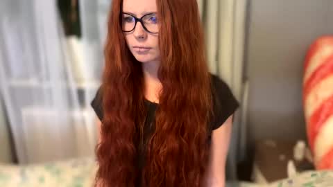 Snapshot of klementinagirl chatting on 16, 12, 2024 Klementinafanslyklementina6661 online show from 16, 12, 2024