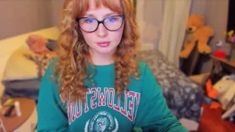Snapshot of klementinagirl chatting on 3, 10, 2025 Klementinafanslyklementina6661 online show from 3, 10, 2025