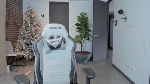 Christina online show from 27, 12, 2024