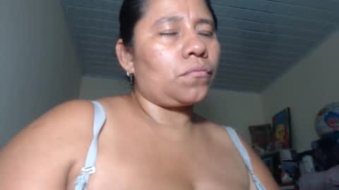 Snapshot of kloe_boobs chatting on 6, 10, 2025 Kloe online show from 6, 10, 2025