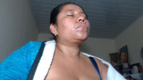 Snapshot of kloe_boobs chatting on 12, 10, 2025 Kloe online show from 12, 10, 2025