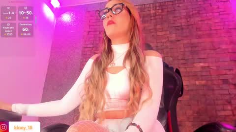 Kloey  online show from 13, 9, 2025