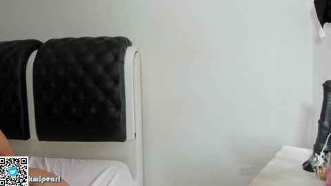 Snapshot of kmipearl chatting on 25, 2, 2025 Camila Reyes online show from 25, 2, 2025
