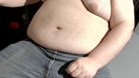 Snapshot of knezzy92 chatting on 5, 5, 2026 Knezzy online show from 5, 5, 2026