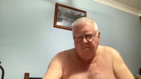 Snapshot of knights2001 chatting on 29, 1, 2025 Aussiedude online show from 29, 1, 2025