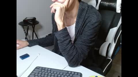 Snapshot of knkysubtwnk chatting on 19, 2, 2026 bttmtwink online show from 19, 2, 2026