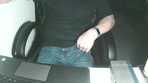 Snapshot of knobontour chatting on 16, 12, 2024 knobontour online show from 16, 12, 2024