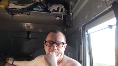 Snapshot of komputer123456789 chatting on 8, 3, 2025 Bogdan online show from 8, 3, 2025