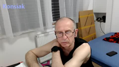 Snapshot of konsiak chatting on 19, 5, 2026 Komsiak online show from 19, 5, 2026