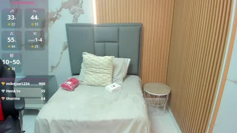      online show from 15, 4, 2026