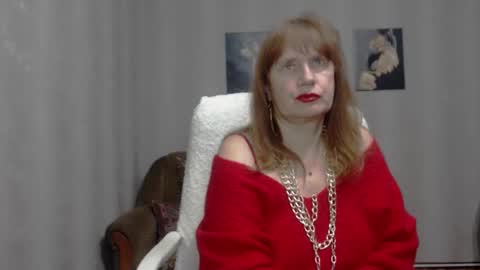 Snapshot of koroleva70 chatting on 13, 12, 2024 VIKA online show from 13, 12, 2024