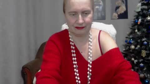 Snapshot of koroleva70 chatting on 12, 1, 2025 VIKA online show from 12, 1, 2025
