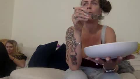 Snapshot of koyoteej chatting on 26, 2, 2025 koyoteej online show from 26, 2, 2025