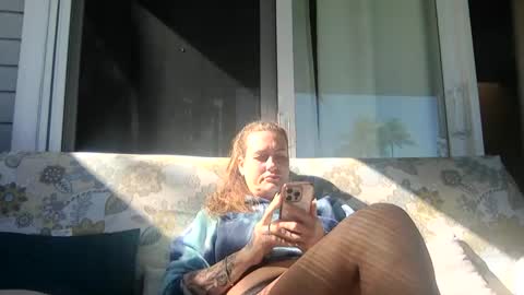 Snapshot of koyoteej chatting on 12, 3, 2025 koyoteej online show from 12, 3, 2025