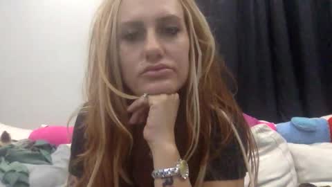 Snapshot of koyoteej chatting on 6, 1, 2026 koyoteej online show from 6, 1, 2026