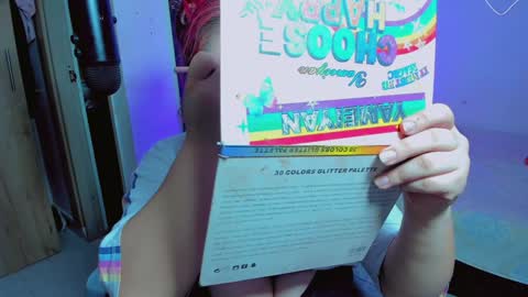 Snapshot of kpayton99 chatting on 5, 2, 2025 Khloe online show from 5, 2, 2025