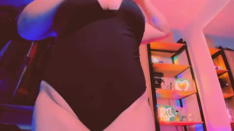 Khloe online show from 9, 4, 2026