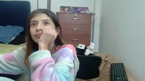 kratos_and_afrodita online show from 1, 4, 2026