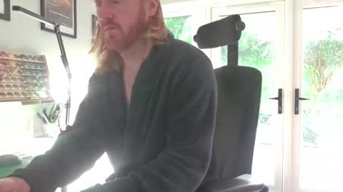 kreestafa182285 online show from 22, 4, 2026