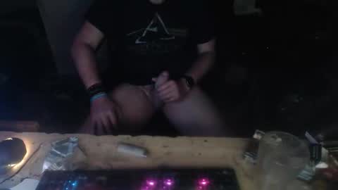 Snapshot of krimson999 chatting on 16, 1, 2026 krimson999 online show from 16, 1, 2026