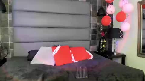 Snapshot of kris_kane chatting on 20, 9, 2025 kriss online show from 20, 9, 2025