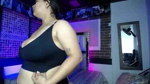 kriss_sweetboobs online show from 24, 3, 2026