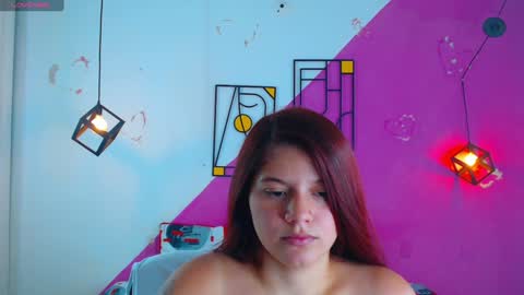 Snapshot of krissone_1 chatting on 11, 1, 2025 krissone online show from 11, 1, 2025