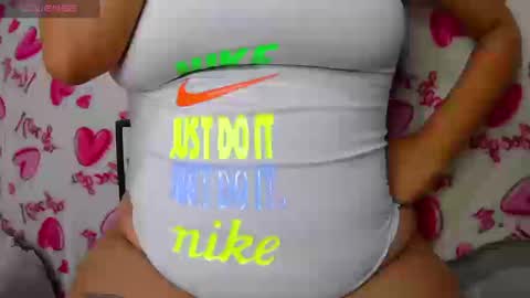 Snapshot of krissone_1 chatting on 23, 9, 2025 krissone online show from 23, 9, 2025