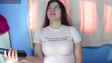 Snapshot of krissone_1 chatting on 14, 10, 2025 krissone online show from 14, 10, 2025