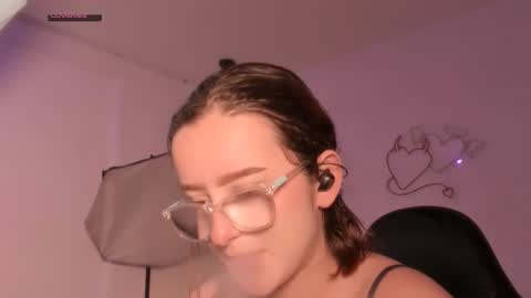 Snapshot of kristal_joi_dl chatting on 1, 10, 2025 kristal online show from 1, 10, 2025