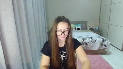 twitter    Annemarye 23 online show from 19, 10, 2025