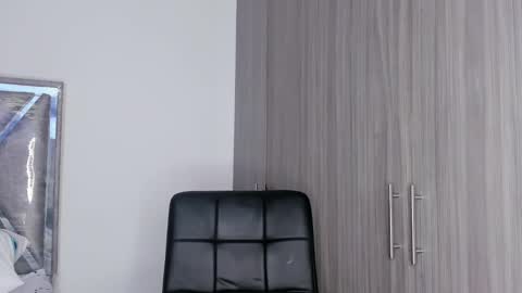 Snapshot of kristen_dollts chatting on 17, 11, 2025 kristen_dollts online show from 17, 11, 2025