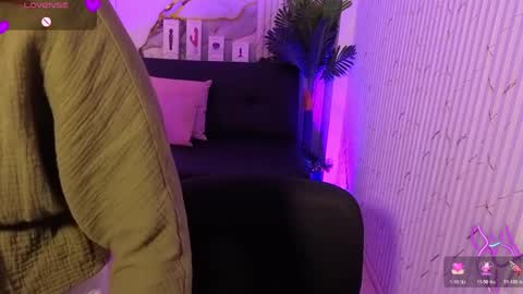 kristen_tay online show from 12, 4, 2026