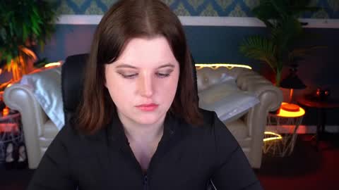 kristifoxy online show from 24, 4, 2026