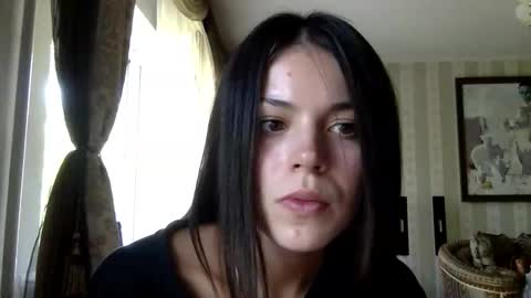 kristinalamour96 online show from 12, 9, 2025